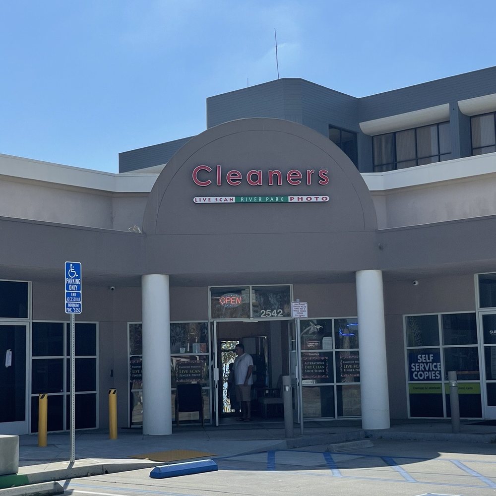 River Park Live Scan Photos Cleaners professional office at 2542 E Vineyard Ave, Oxnard, CA - your trusted local provider for Live Scan fingerprinting and passport photos